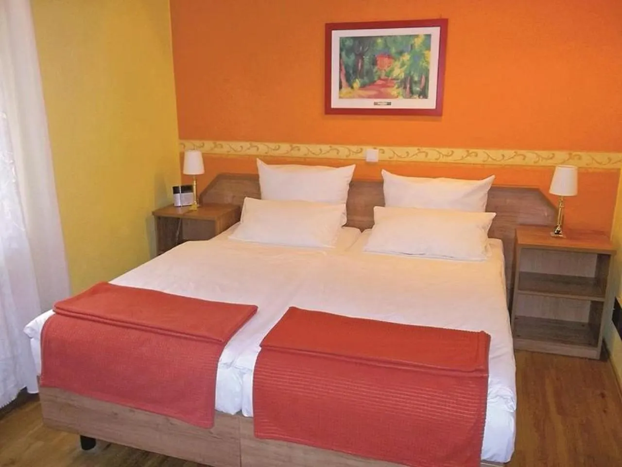 Pension Garni Brunnenhof Schwandorf in Bayern Germany